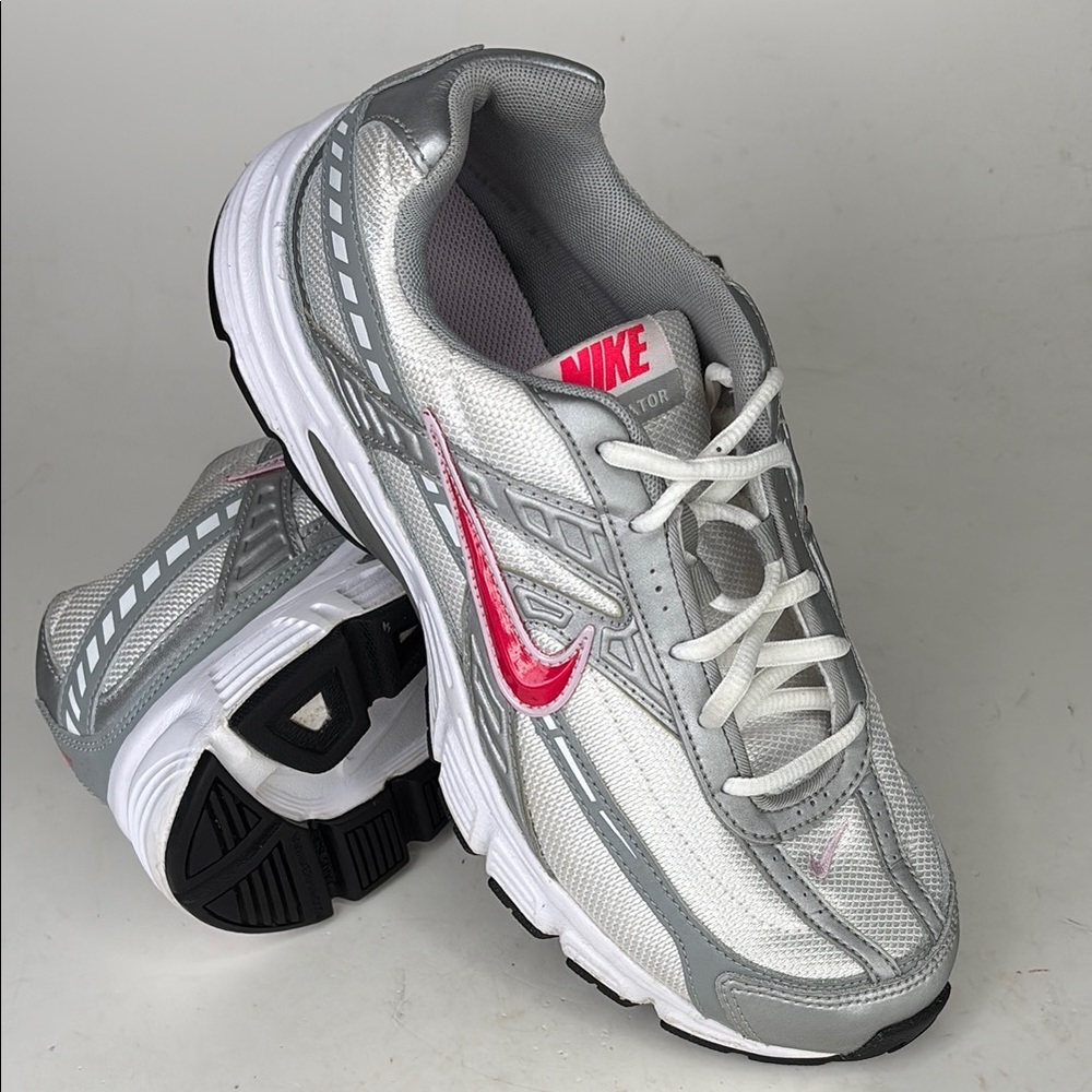Nike Initator size 9